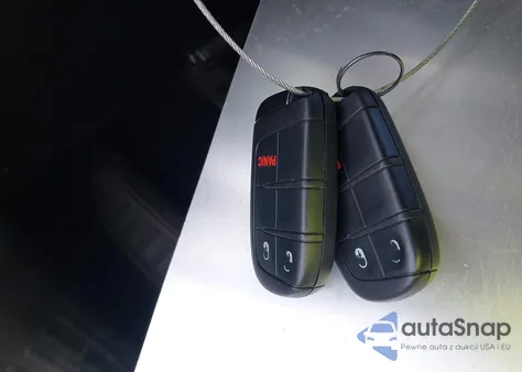 2017 Jeep Renegade Altitude Fwd z USA, uszkodzony, nr VIN ZACCJABB1HPF24388